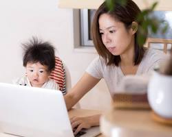 Hình ảnh về Working parent studying online